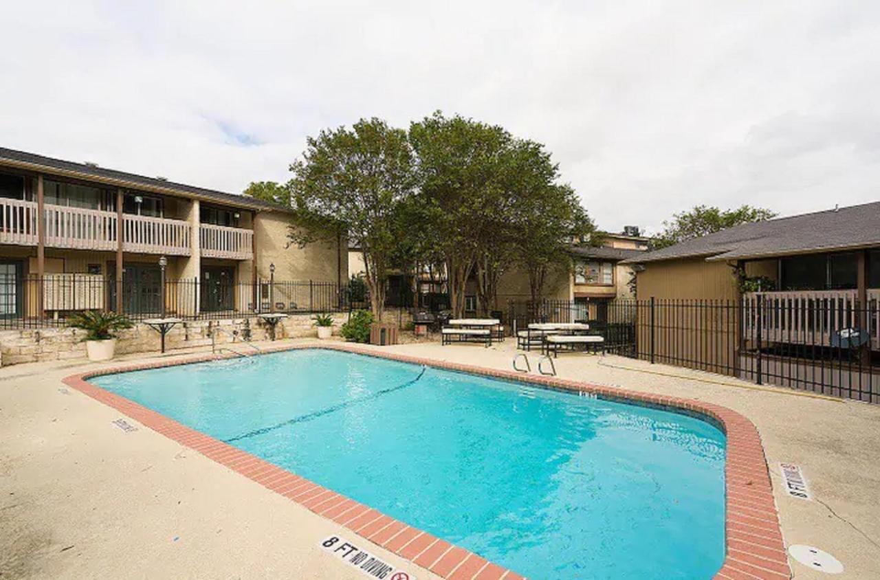 Condo Near Downtown Austin - 2Br Εξωτερικό φωτογραφία